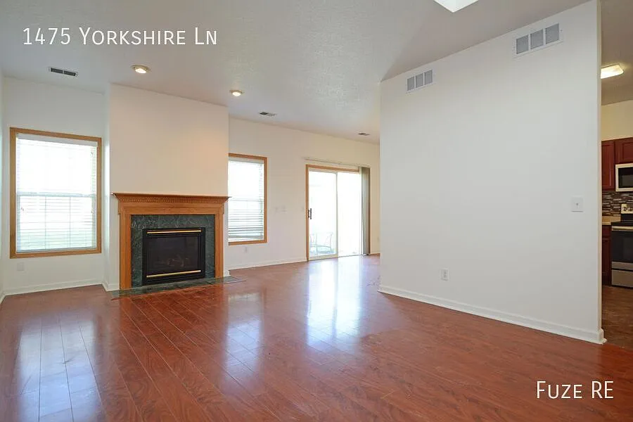Building Photo - 1475 Yorkshire Ln