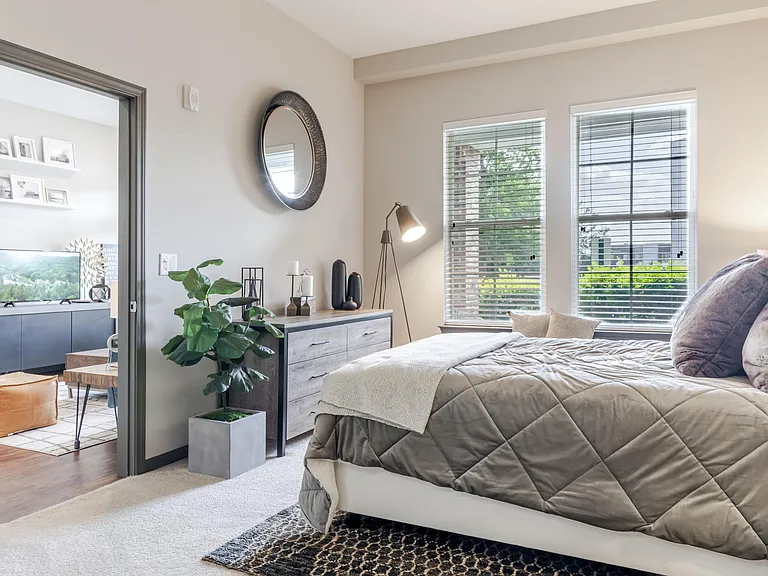 Bluebird Row Apartments — Photo 45