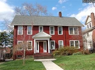 2673 Edgehill Rd, Cleveland Heights, OH 44106