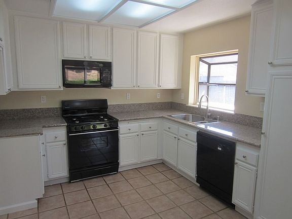 Spacious Kitchen