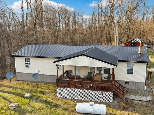 33127 State Route 83, Millersburg, OH 44654