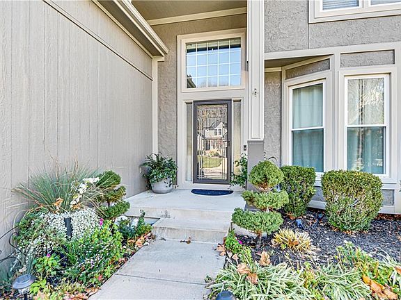 4th image of 4520 Aminda St