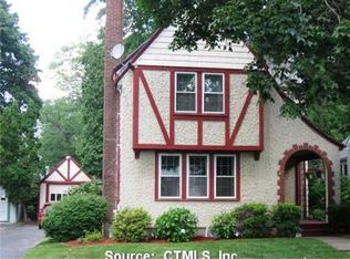 16 High St, West Hartford, CT 06119