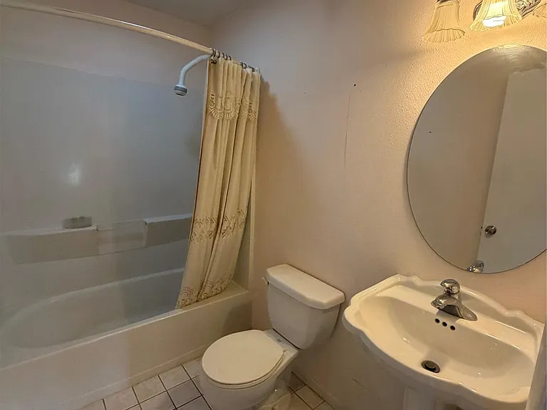 10415 Norton Dr — Photo 10
