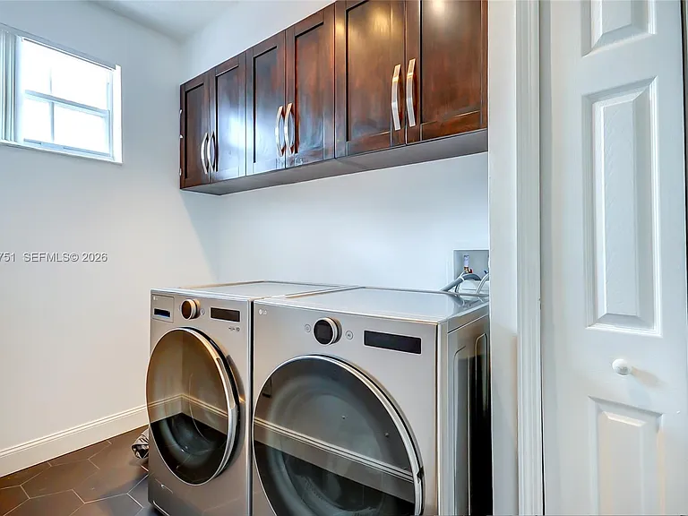 3105 NE 184th St #7201 — Photo 15