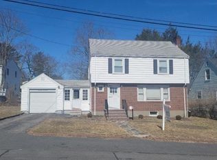 88 Pine Hill Rd, Dedham, MA 02026