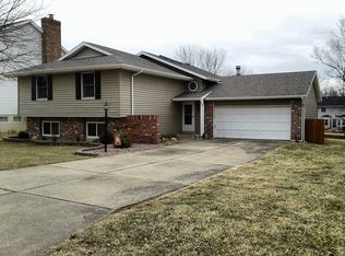 477 Chelsea Ct, Saint Charles, MO 63304