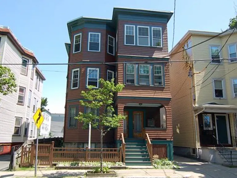296 Columbia St #3 — Photo 1