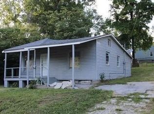 3024 Glenwood Ave, Alton, IL 62002