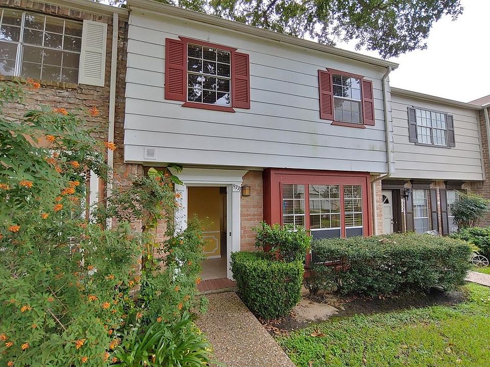 1st image of 8331 Nairn St