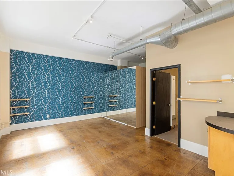 108 W 2nd St #410 — Photo 11