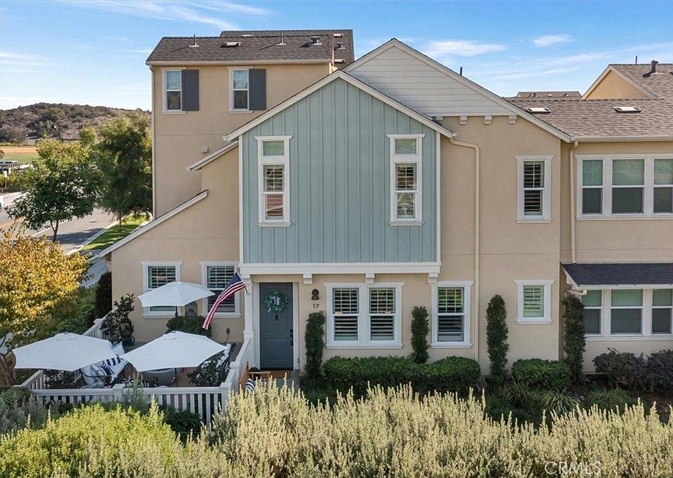 17 Patria, Mission Viejo, CA 92694 | MLS #OC22237147 | Zillow