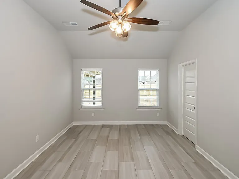 8105 Aiden Rd — Photo 13