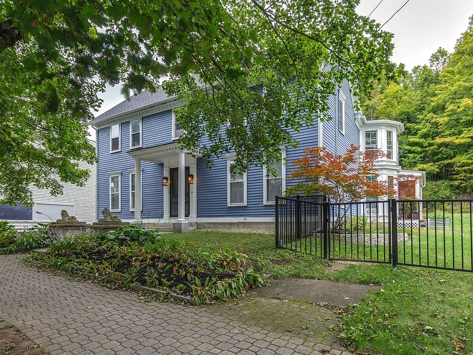 1st image of 21 E Main Street