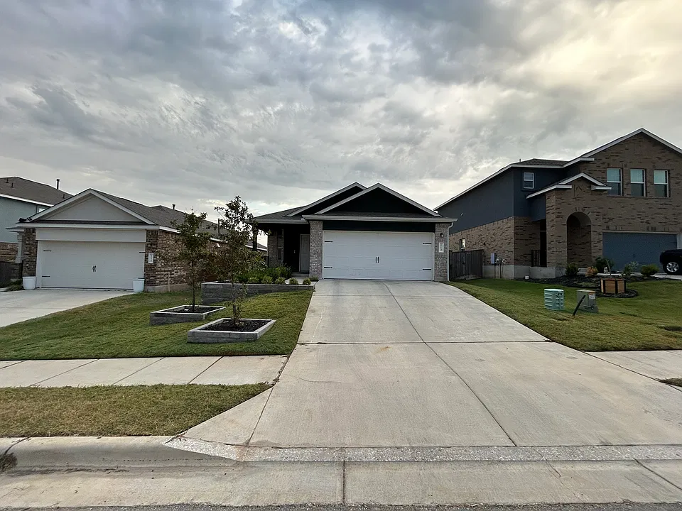 113 Brushy Creek Dr