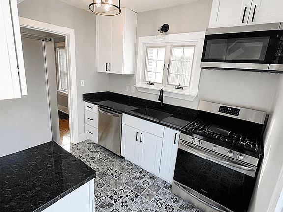 2nd image of 306 S Foster Ave