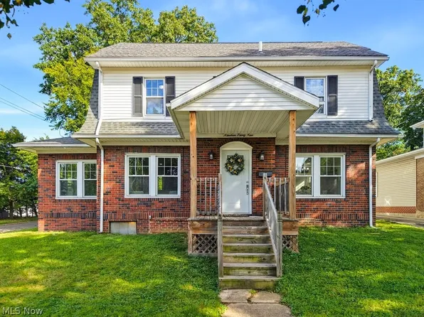 1939 Chestnut Blvd, Cuyahoga Falls, OH 44223