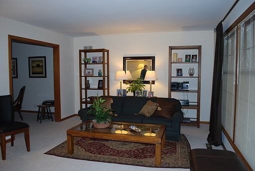 3rd image of 1315 W Francis Dr