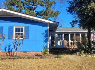 105 Mercer Rd, Jacksonville, NC 28546