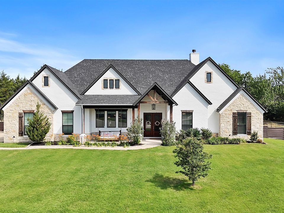 1st image of 20 Ellis Oak Ct