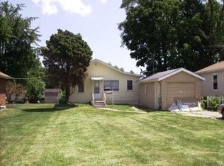 131 N Gretta Ave, Waukegan, IL 60085