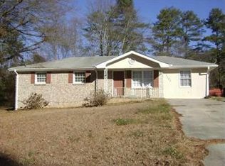 1121 Rochelle Dr, Austell, GA 30168