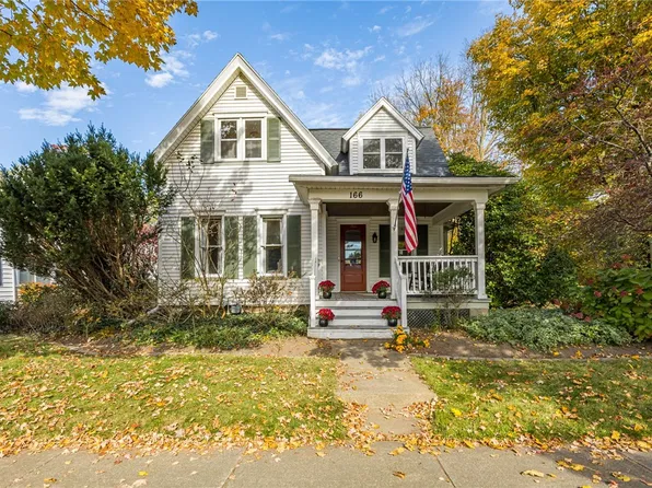 166 W Church St, Fairport, NY 14450