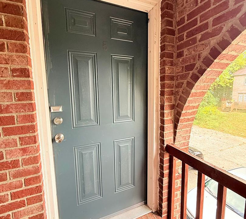1st image of 245 Maryland Dr #5