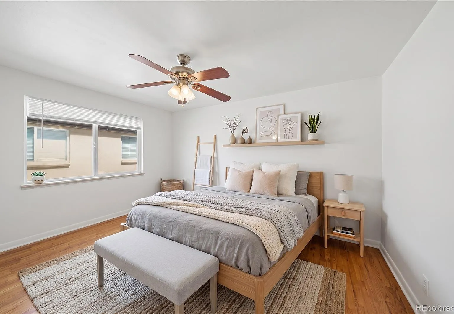 2 bed, 1.0 bath, 950 sqft, $1,995 — Photo 4