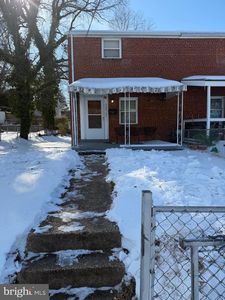 720 Cabin Branch Dr, Capitol Heights, MD, 20743