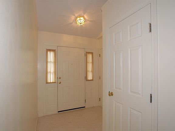 3rd image of 45 Keswick Dr