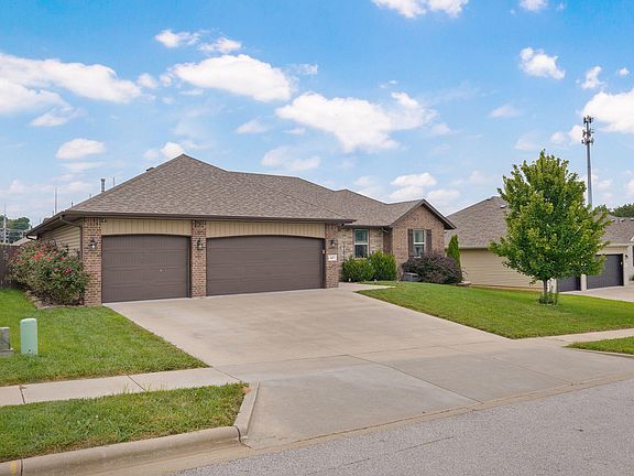 2nd image of 1657 N Kingfisher Drive