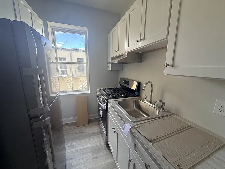 74 Kirkland St #32 — Photo 9