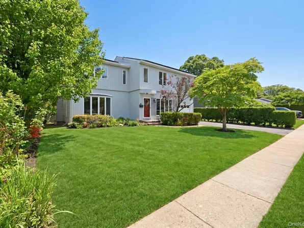 140 North Street, Locust Valley, NY 11560