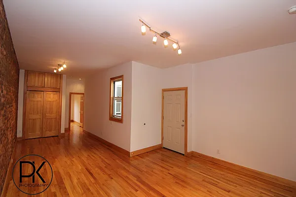 Rented by Proper Real Estate, LLC | media 9