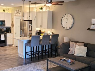 9201 Medicine Lake Rd APT 302, Golden Valley, MN, 55427