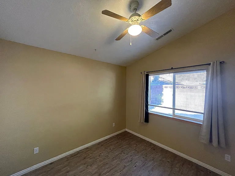 2405 S 770 W — Photo 12