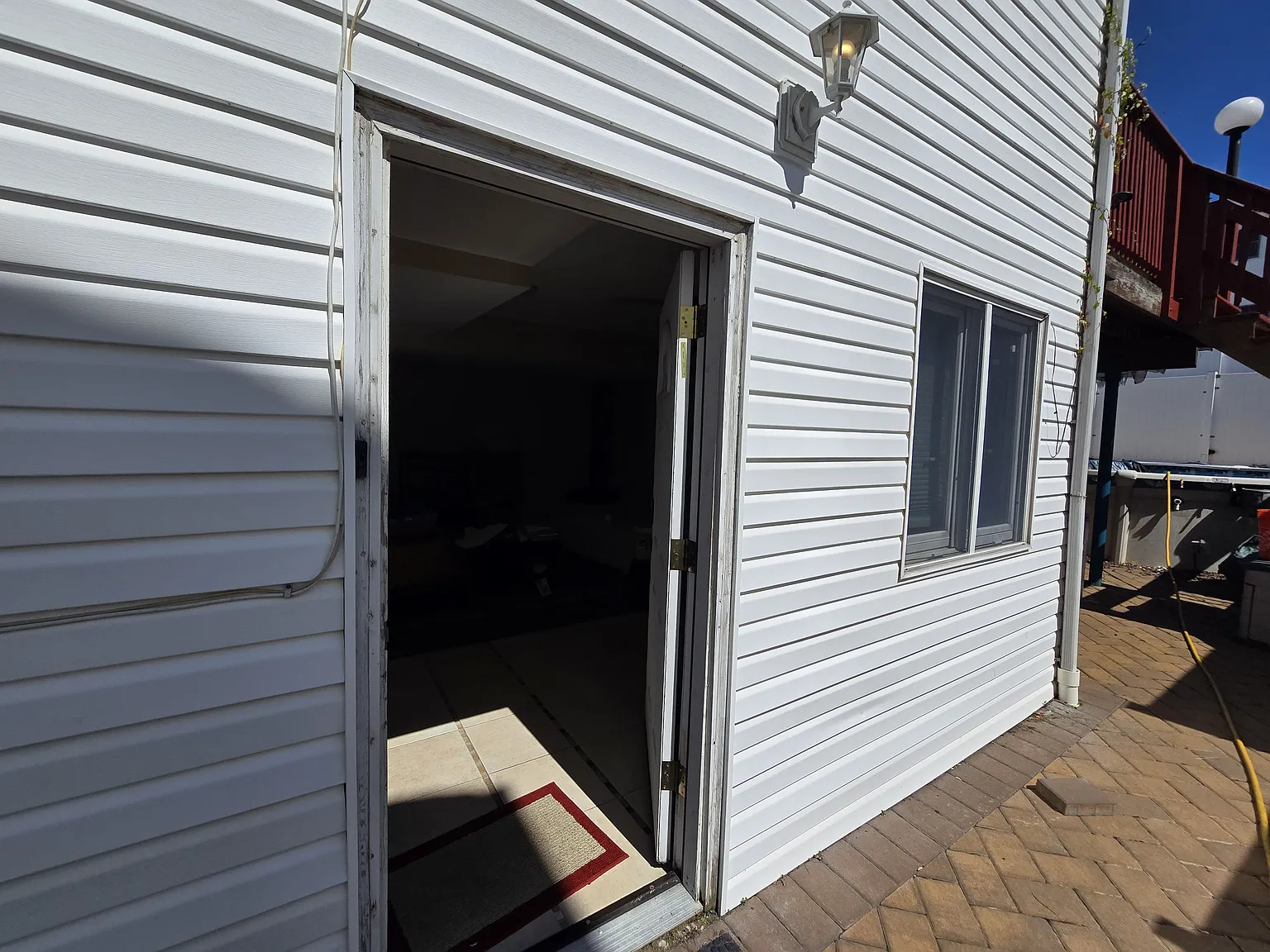 3 bed, 2193 sqft, $3,500 — Photo 3