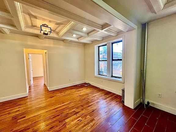 4th image of 28 E 17th St APT 2C
