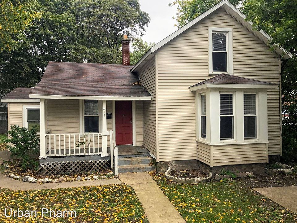 1st image of 612 Pettibone Ave NW