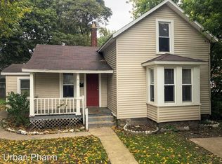 612 Pettibone Ave NW, Grand Rapids, MI 49504