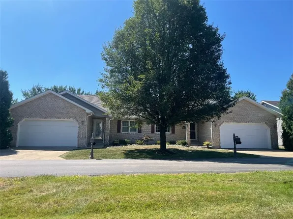 663 Chesapeake Ct, Hermitage, PA 16148