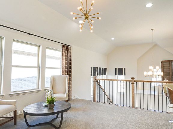 Open loft for entertaining