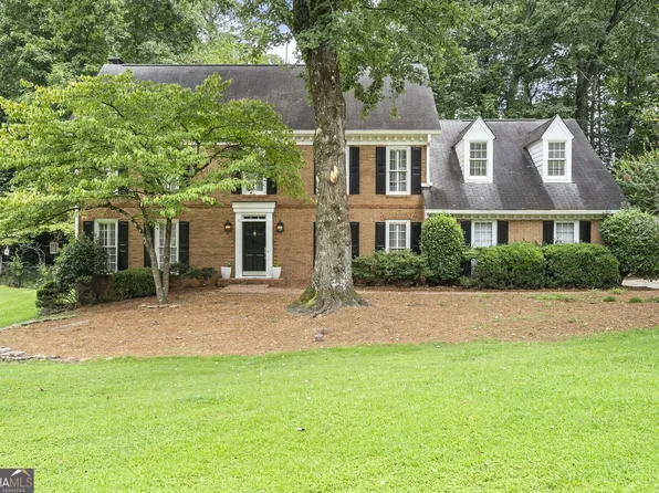 6915 Hunters Knl, Sandy Springs, GA 30328