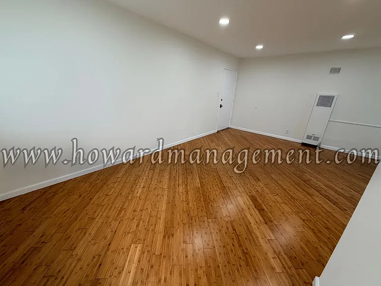 03717LO — Photo 25