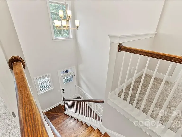 733 Herrin Ave — Photo 12