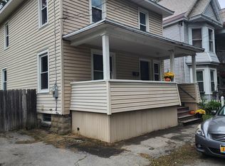 39 Moyston St, Schenectady, NY 12307