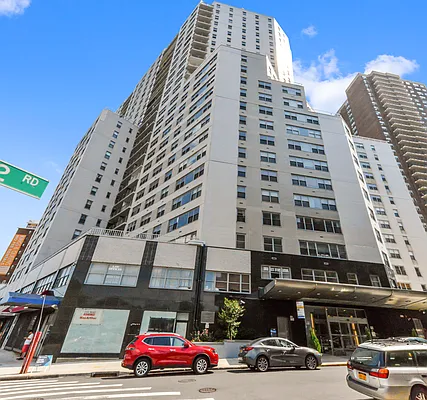 Sold by Trademarko Realty Inc | media 13