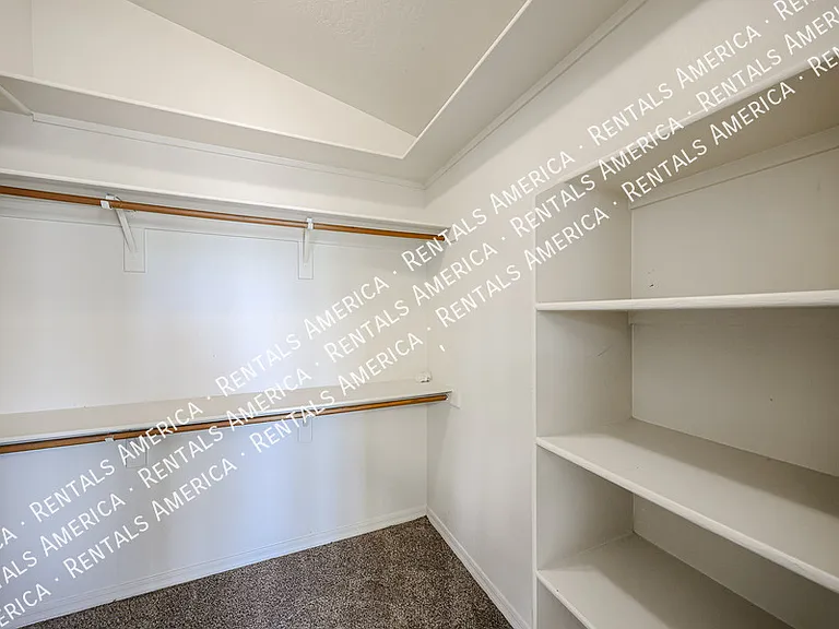 13874 W Wilshire Dr — Photo 23