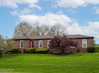 9107 Collingwood Rd, Jeffersontown, KY 40299